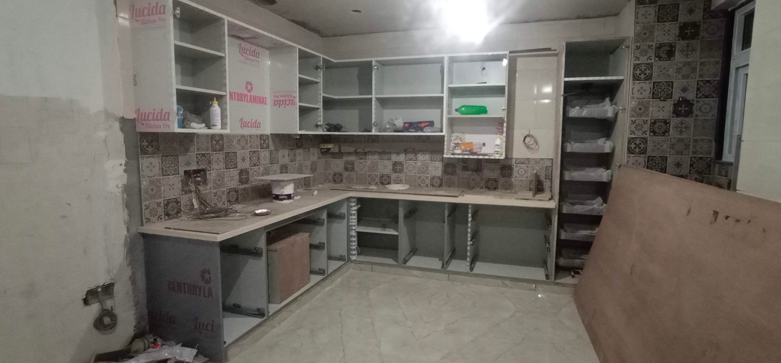 Modern Modular Kitchen