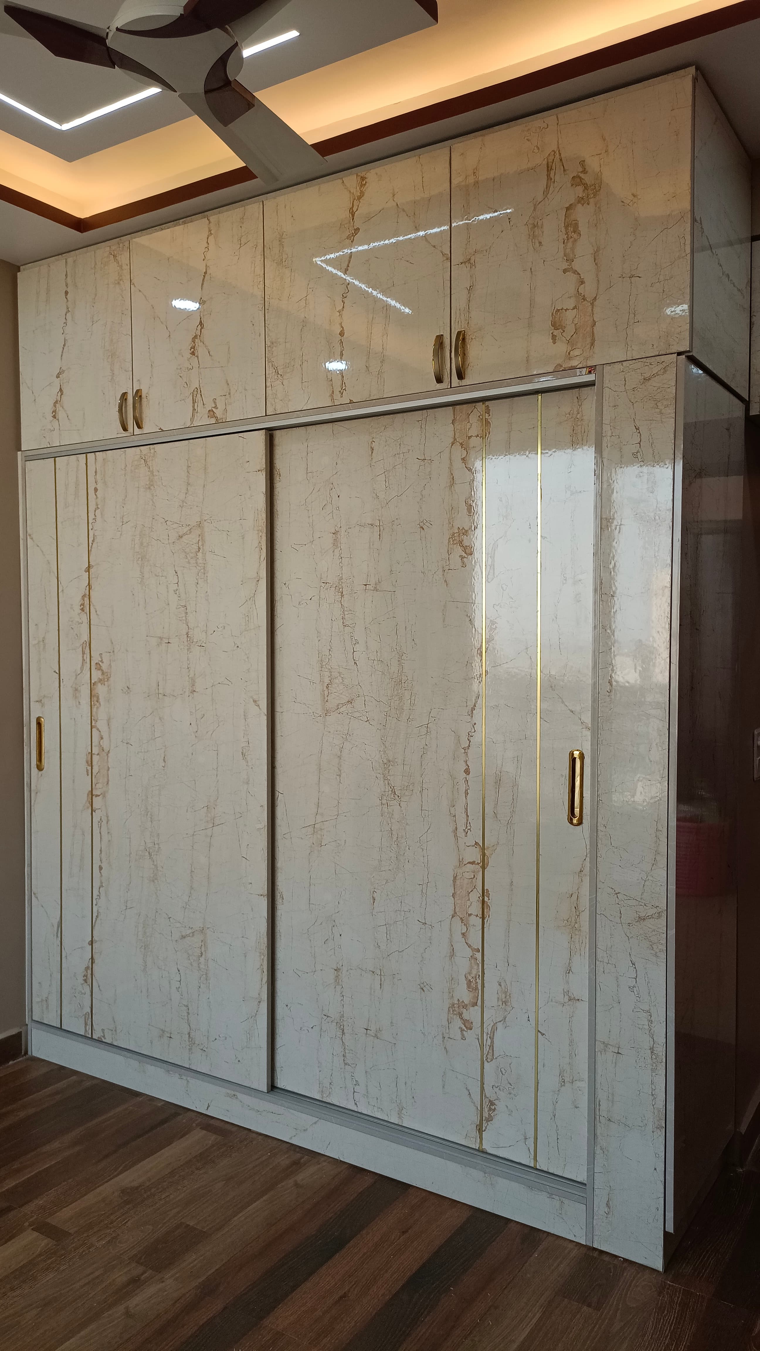 Sliding Wardrobe with Marble Finish