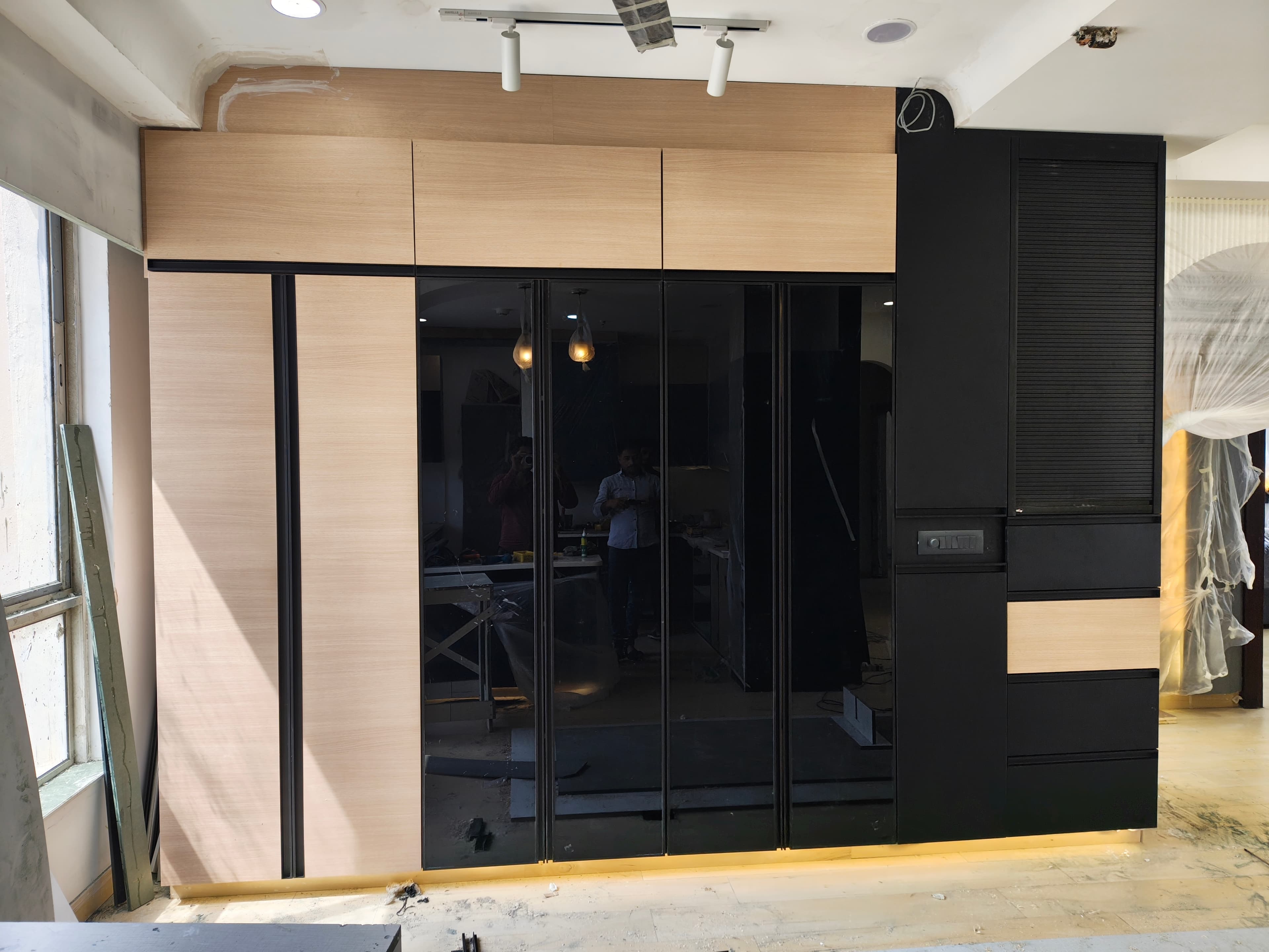 Wardrobe with Mirror Panel